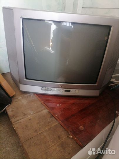 Телевизор на запчасти