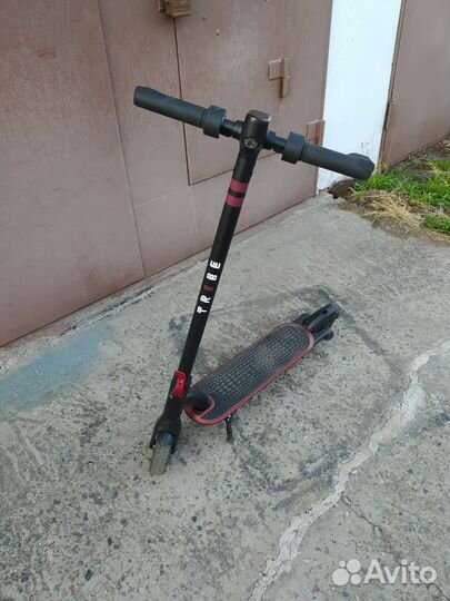 Электросамокат tribe