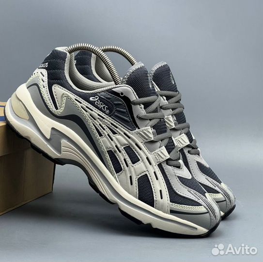 Кроссовки Asics Preleus