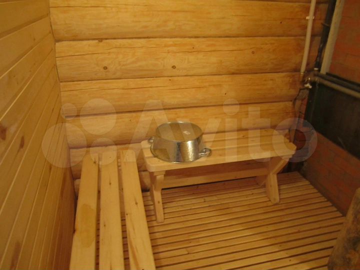 Дом 40 м² на участке 3 га