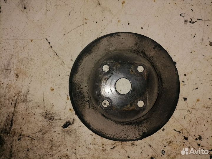 Шкив помпы Nissan CD20T