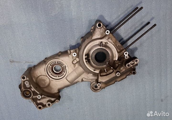 Картер двигателя Yamaha T-max II XP500 Ямаха Тмакс