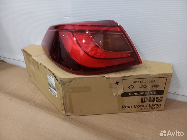 Фонарь задний левый Infiniti Q70