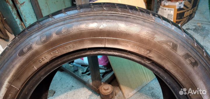 Goodyear EfficientGrip SUV 4x4 235/60 R17