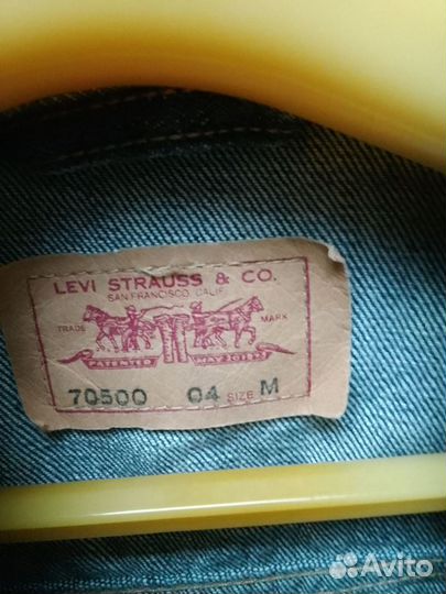 Куртка джинсовая новая Levis