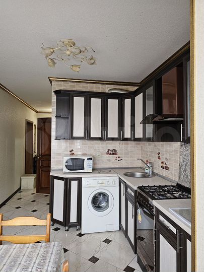 1-к. квартира, 52 м², 2/9 эт.