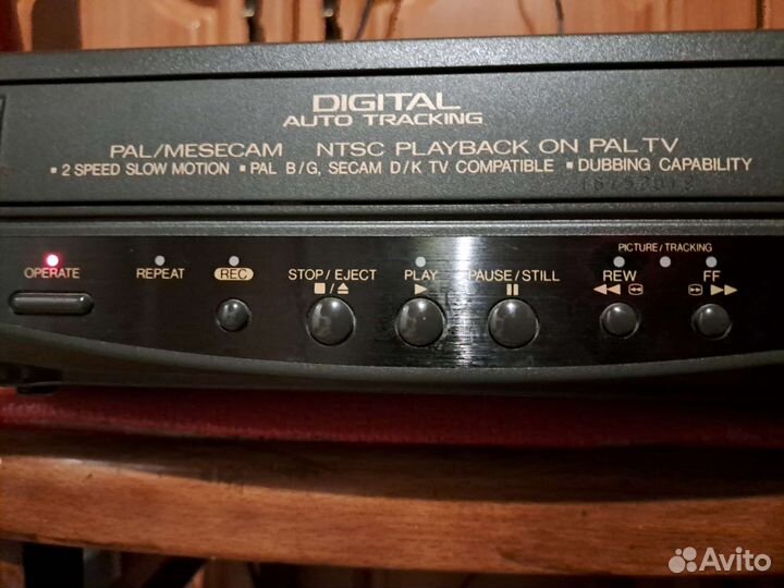 Видеомагнитофон JVC HR P7A