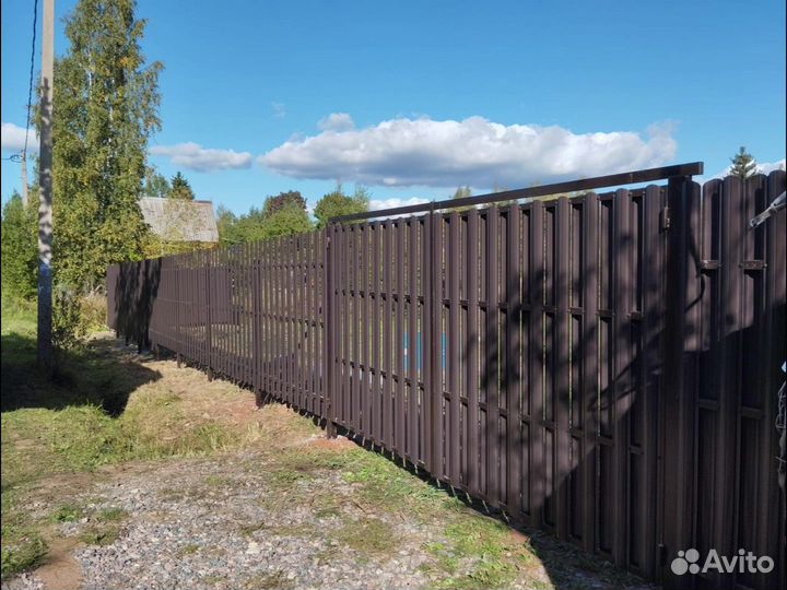 Забор из евроштакетника под ключ