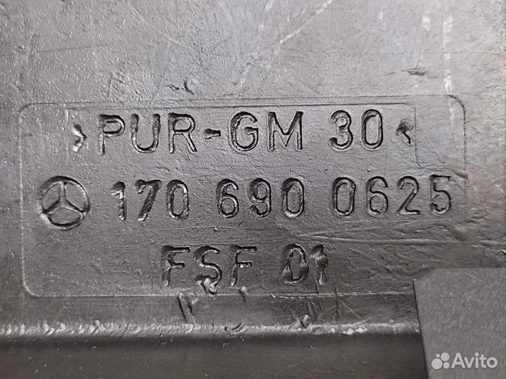 Накладка w170 SLK-class 112.942 10.2000