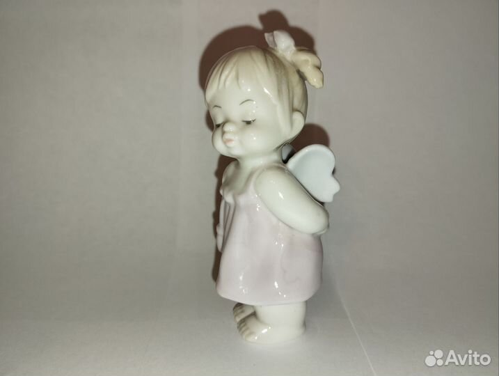 Фигурка фарфор ангел