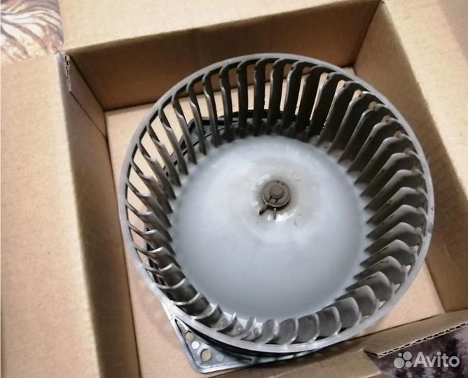 Моторчик печки lancer 9