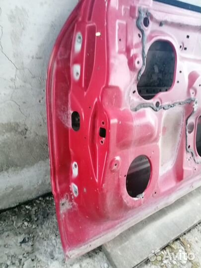 Дверь передняя правая Suzuki Grand Vitara