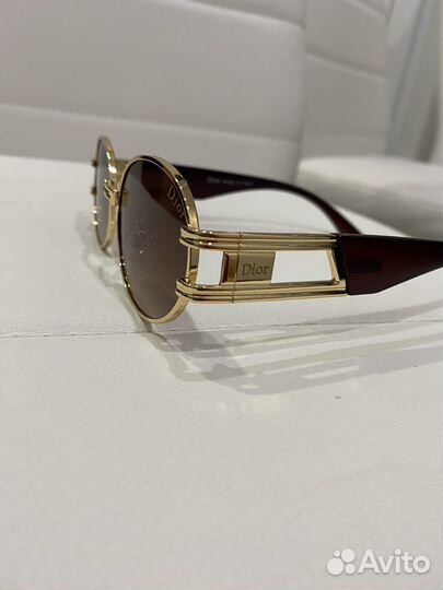 Солнцезащитные очки