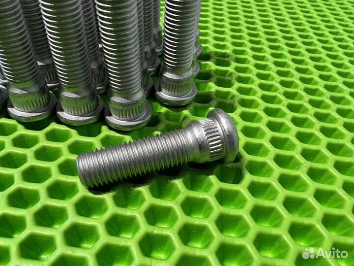 Колесные шпильки crp142a35 M12X1,50 Toyota и др