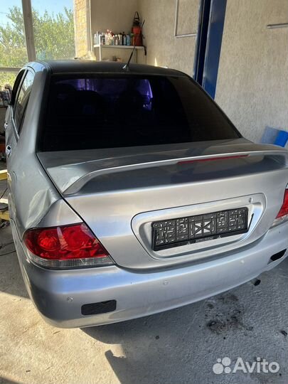 Разборка Митсубиси лансер 9