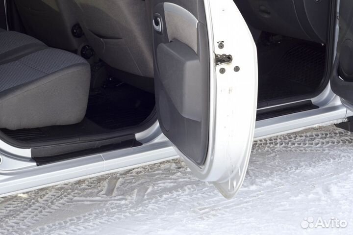 Накладки на пороги LADA Largus (12+) RA