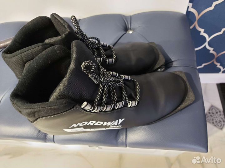 Лыжные ботинки классические