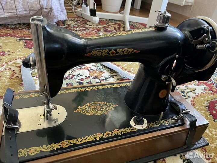 Швейная машинка