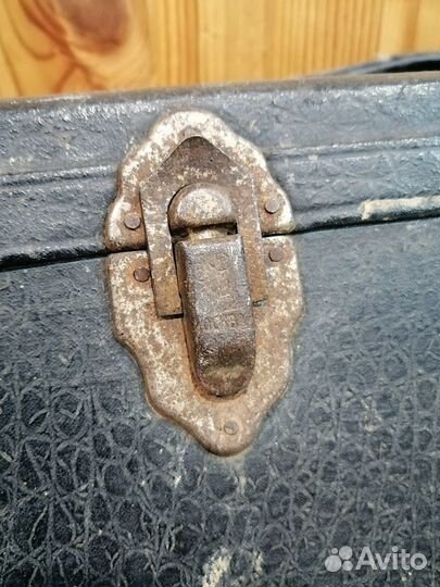 Чемоданчик для пластинок старинный