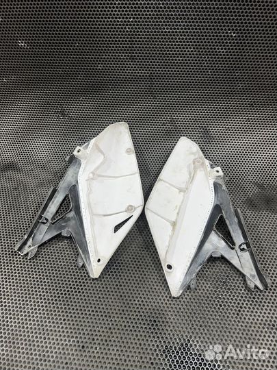 Задние боковины Suzuki RM-Z 250 2010-2018
