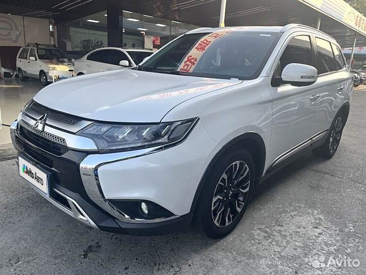 Mitsubishi Outlander 2.4 CVT, 2021, 53 200 км