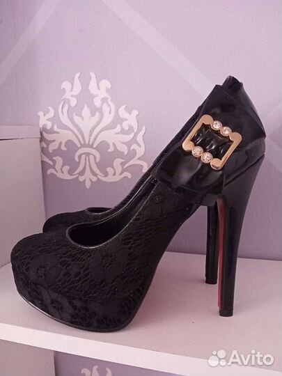 Женские туфли