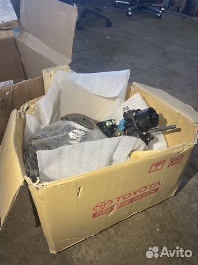 Редуктор зад. с блокировкой LC200 41110-60C00