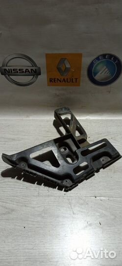 Кронштейн крепление бампера Renault megane 2 Прав
