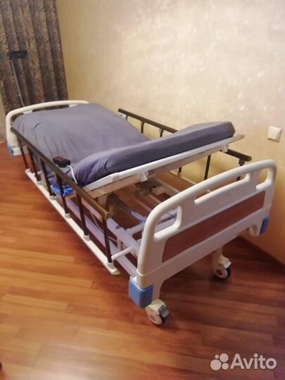 Кровать для лежачих больных с электроприводом
