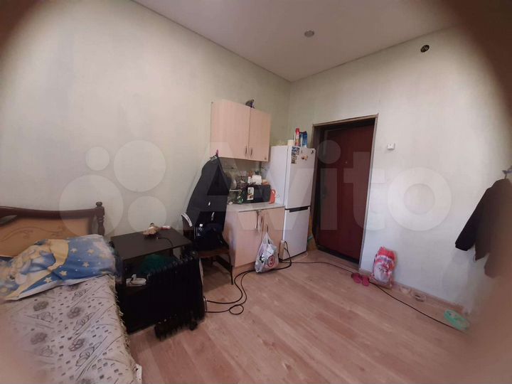Комната 15 м² в 4-к., 1/2 эт.