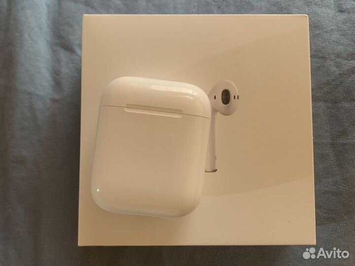 Airpods 2 оригинал, кейс, левый наушник