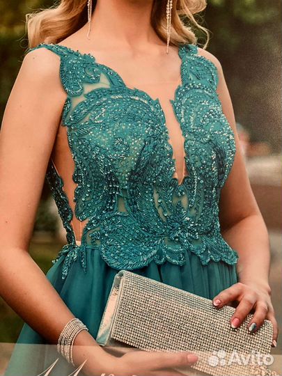 Вечернее платье