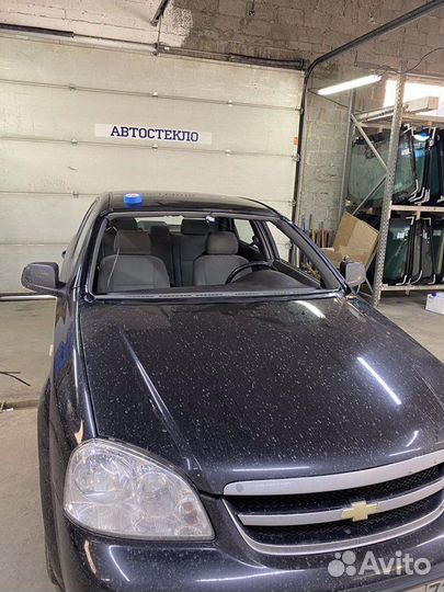 Лобовое стекло Chevrolet Lacetti