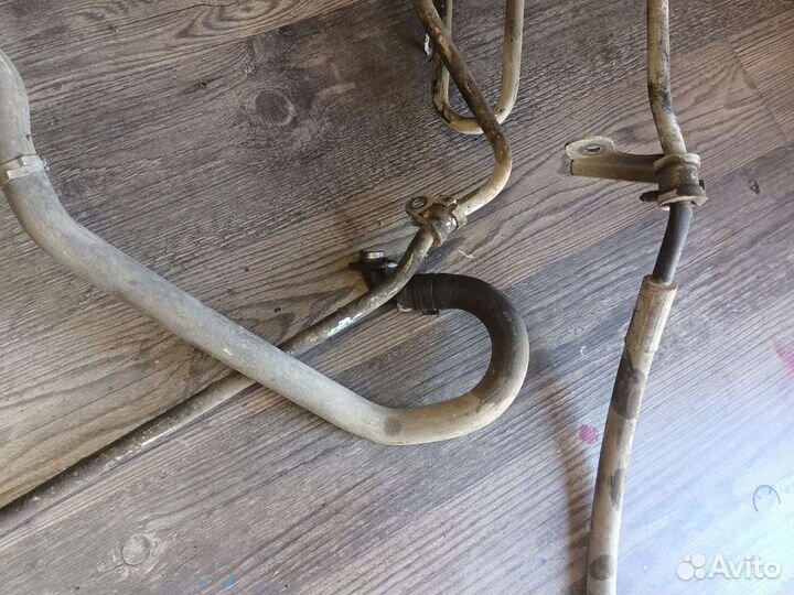 Трубки Гура 1.8 Фольксваген Бора Гольф 4