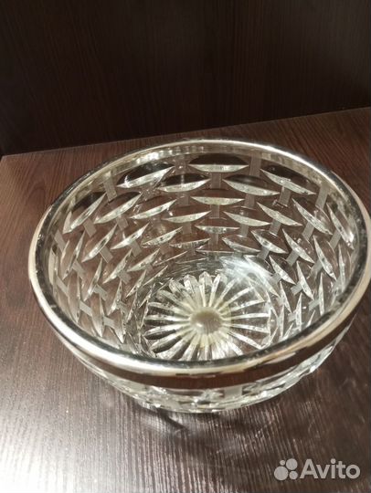 Салатник хрустальный с ободком