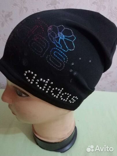 Шапка женская молодежная