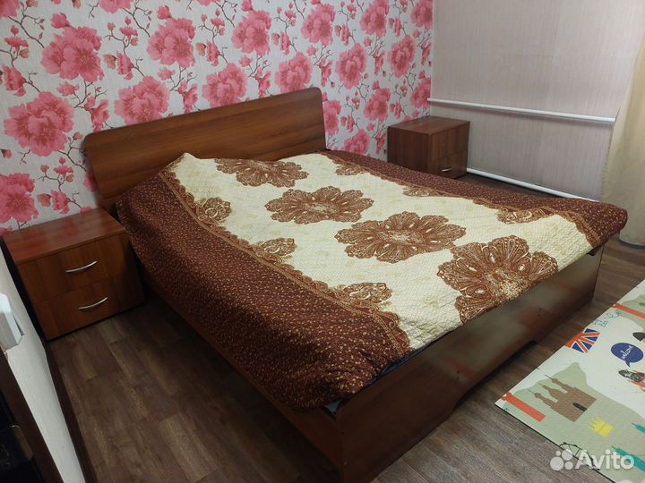 Спальный гарнитур бу