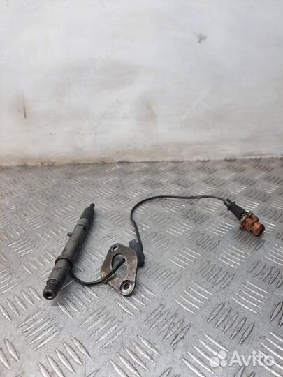 Форсунка Volkswagen Passat седан 2.5 AKN 2001