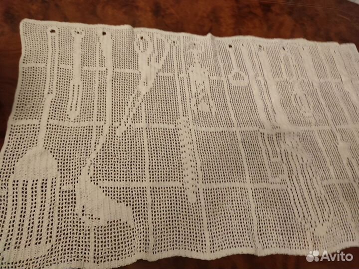 Панно, занавеска,салфетка вязанная