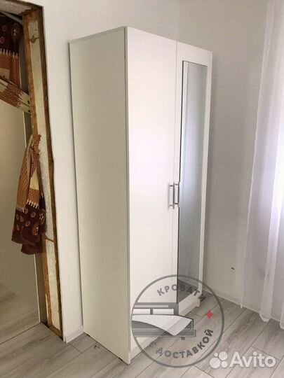 Шкаф распашной