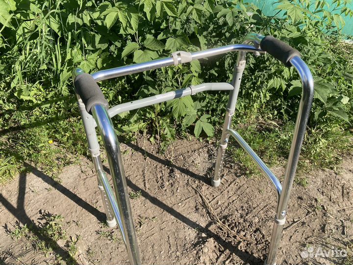 Ходунки для взрослых