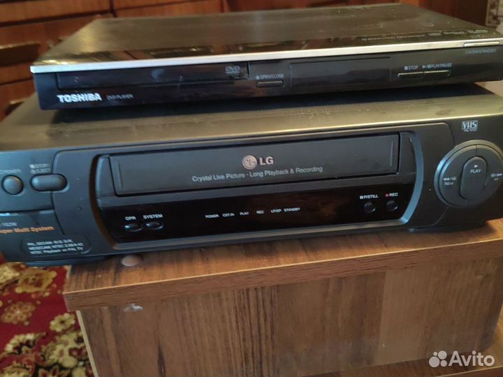 Видеомагнитофон