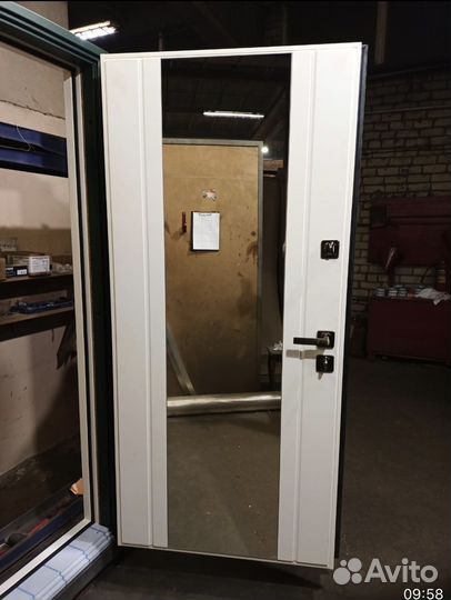 Дверь входная металлическая