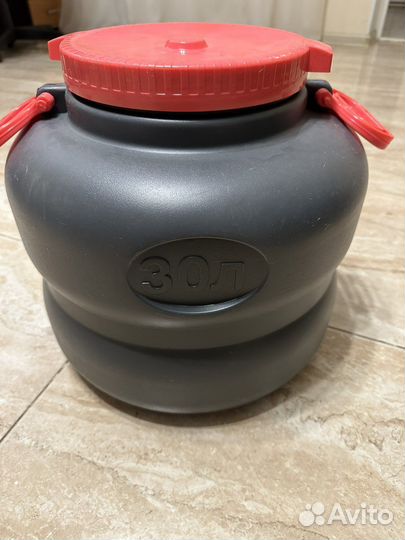 Канистра-бочка