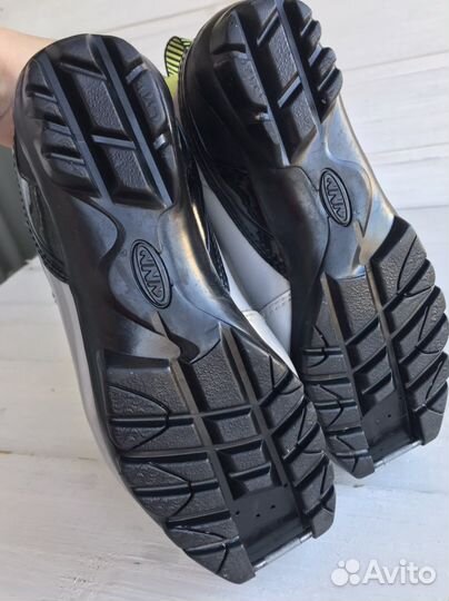 Ботинки для беговых лыж fisher 23 см стелька