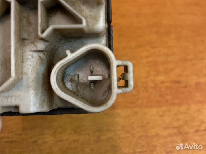 Toyota Camry 40 2006- Корректор фары б/у