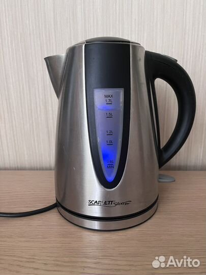 Электрический чайник scarlett