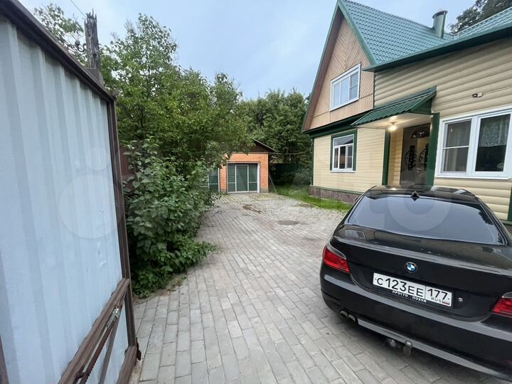 Дом 200 м² на участке 18 сот.
