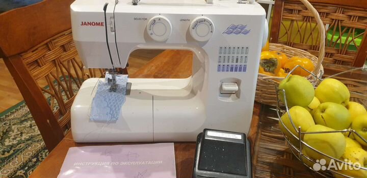 Швейная машина Janome 843