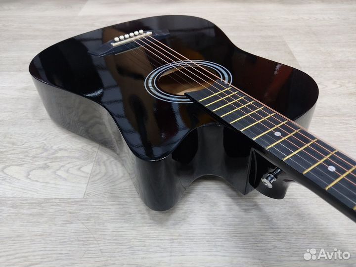 Акустическая гитара новая